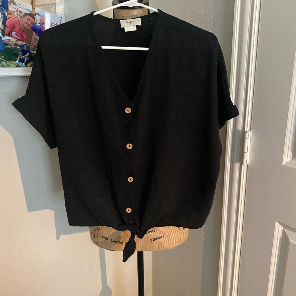 Elegant Black Button-Down Shirt by Madewell